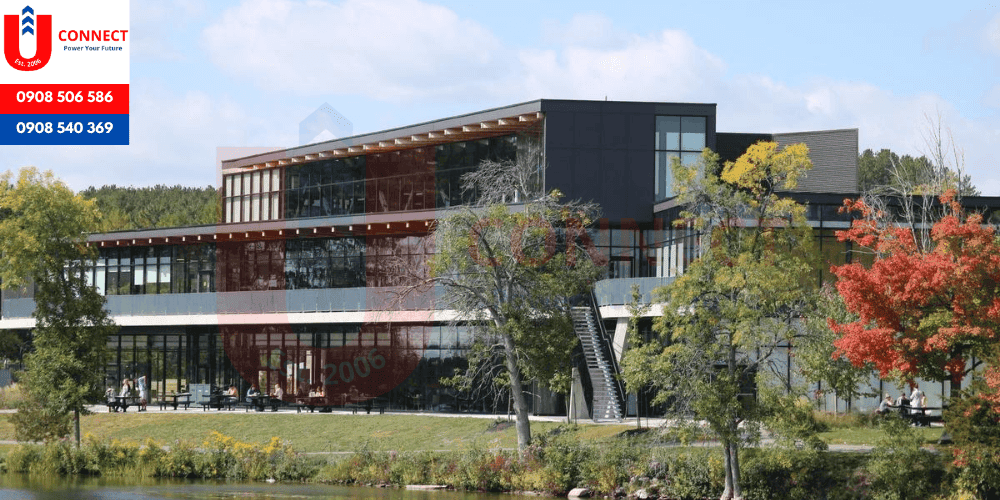  đại học Trent, bang Ontario, Canada